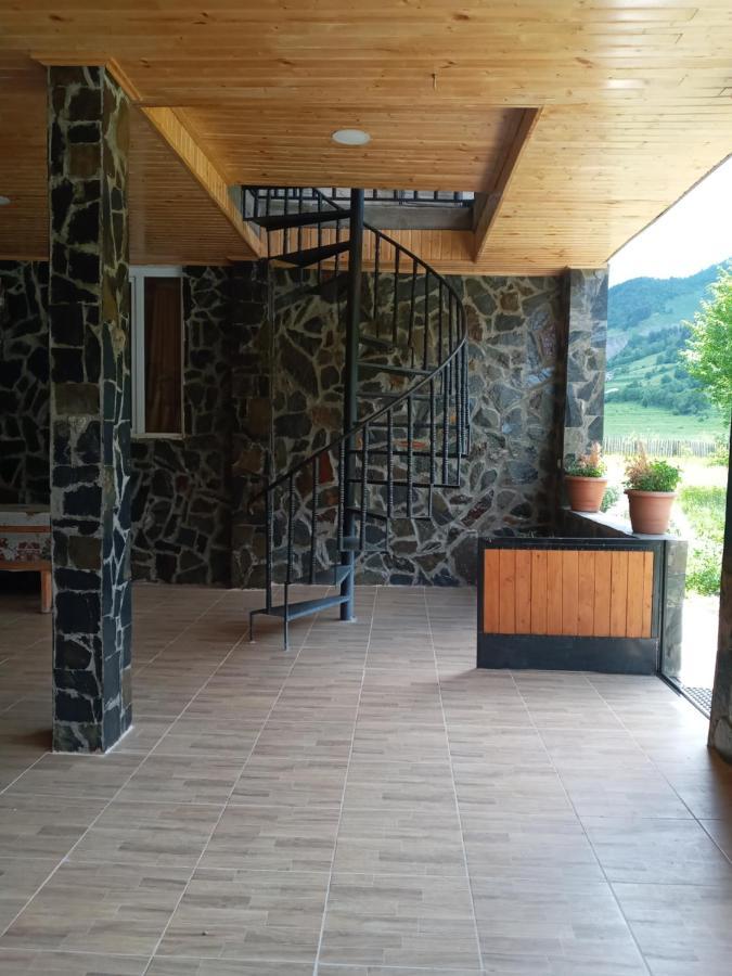 Guest House Tavaduri Mestia Exterior photo