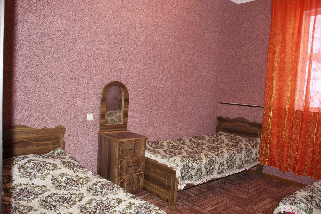 Guest House Tavaduri Mestia Exterior photo