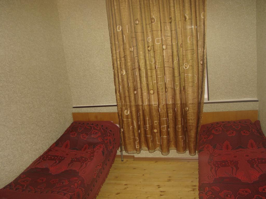 Guest House Tavaduri Mestia Exterior photo