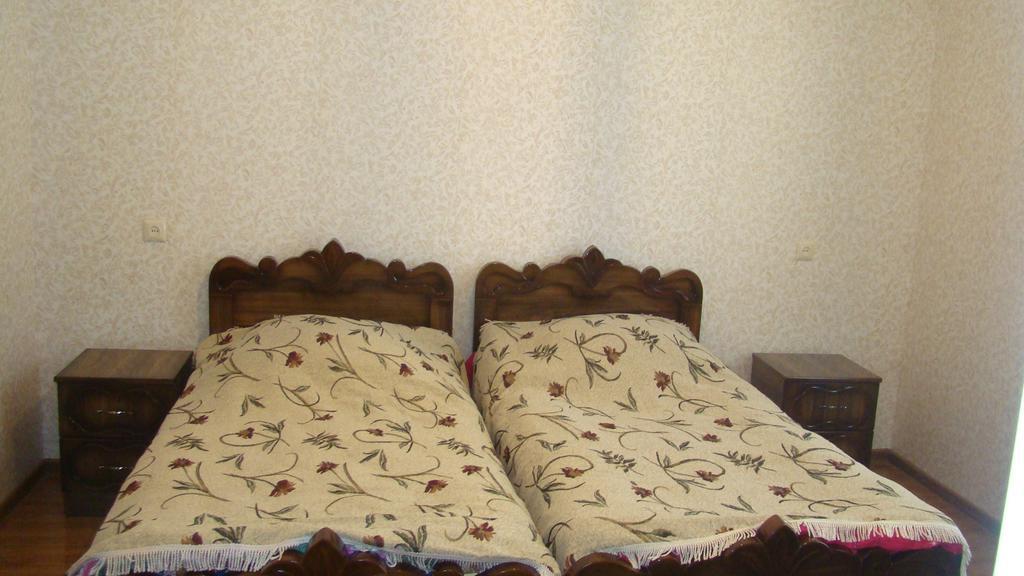 Guest House Tavaduri Mestia Exterior photo