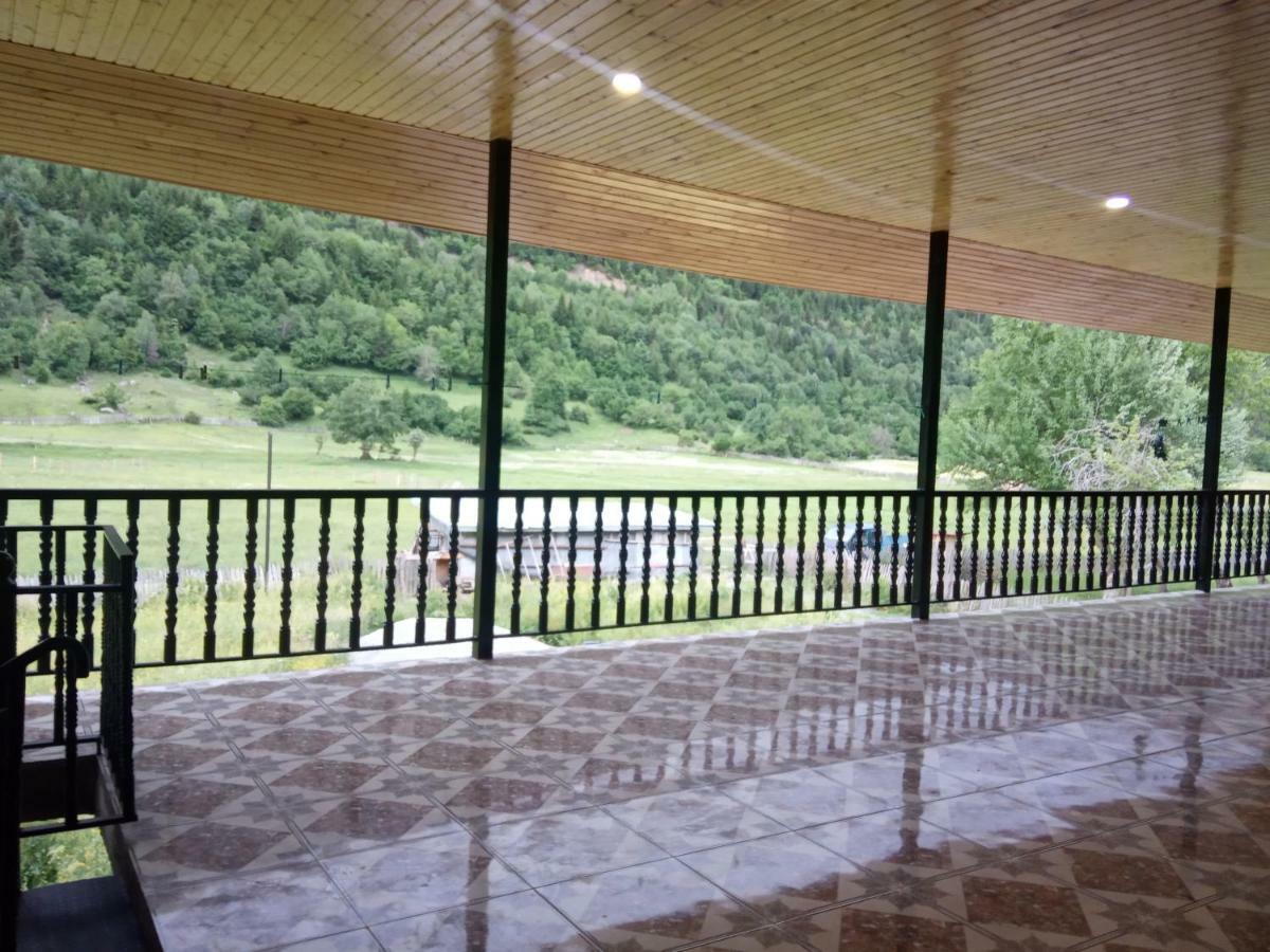 Guest House Tavaduri Mestia Exterior photo
